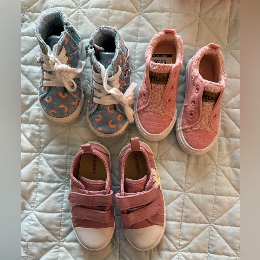 Sneaker Lot Sizes 6 & 7